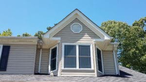 White Double Hung with Prairie grids in Yorktown